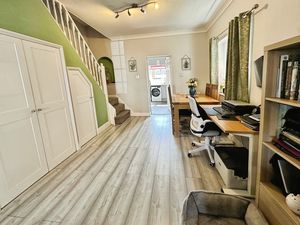 SILCOTT STREET- click for photo gallery
